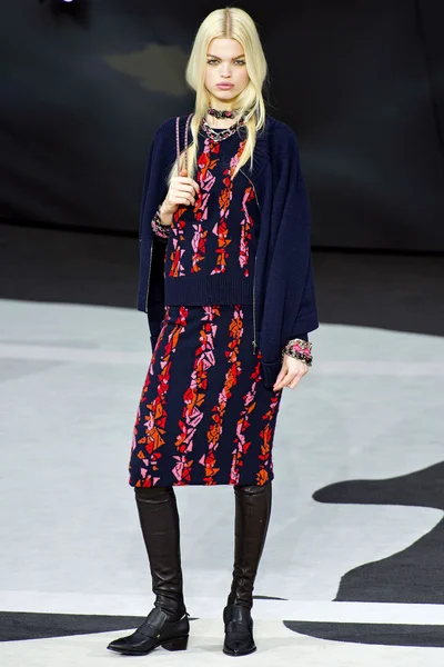 Look 35